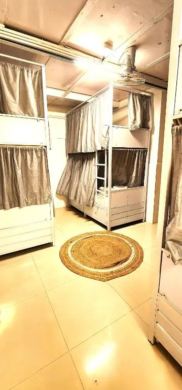 6-Bed Female Dorm in Mumbai at Hammock Hostels