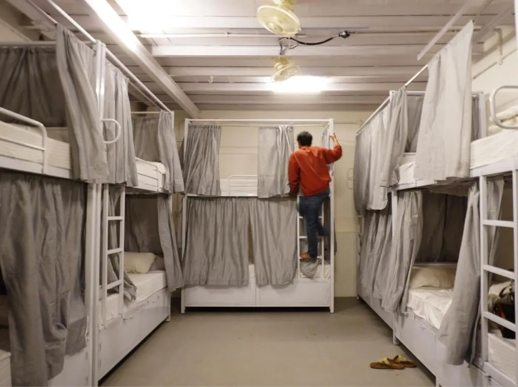Hammock Hostels Mumbai — rooms and spaces
