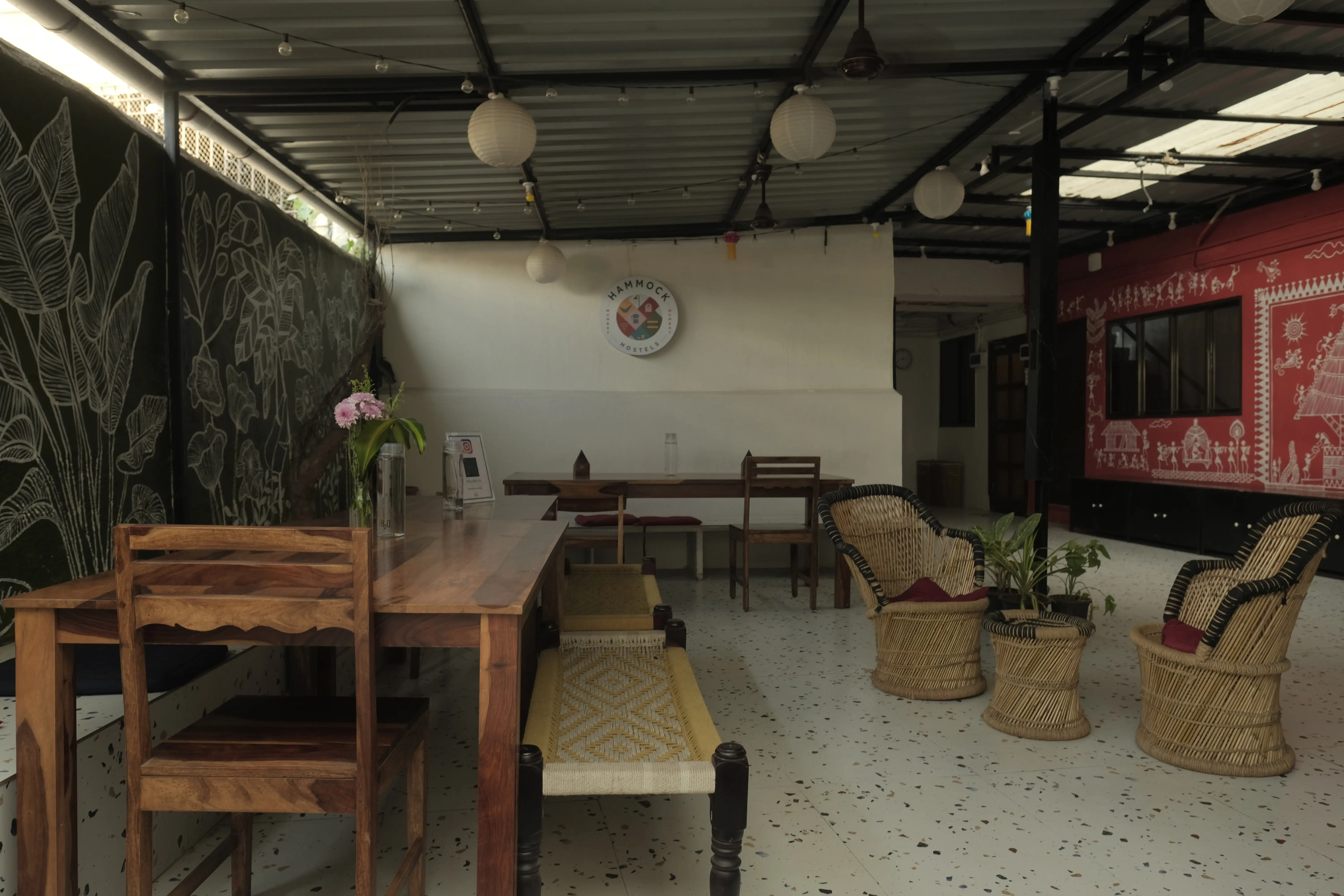 Hammock Hostels Mumbai — rooms and spaces